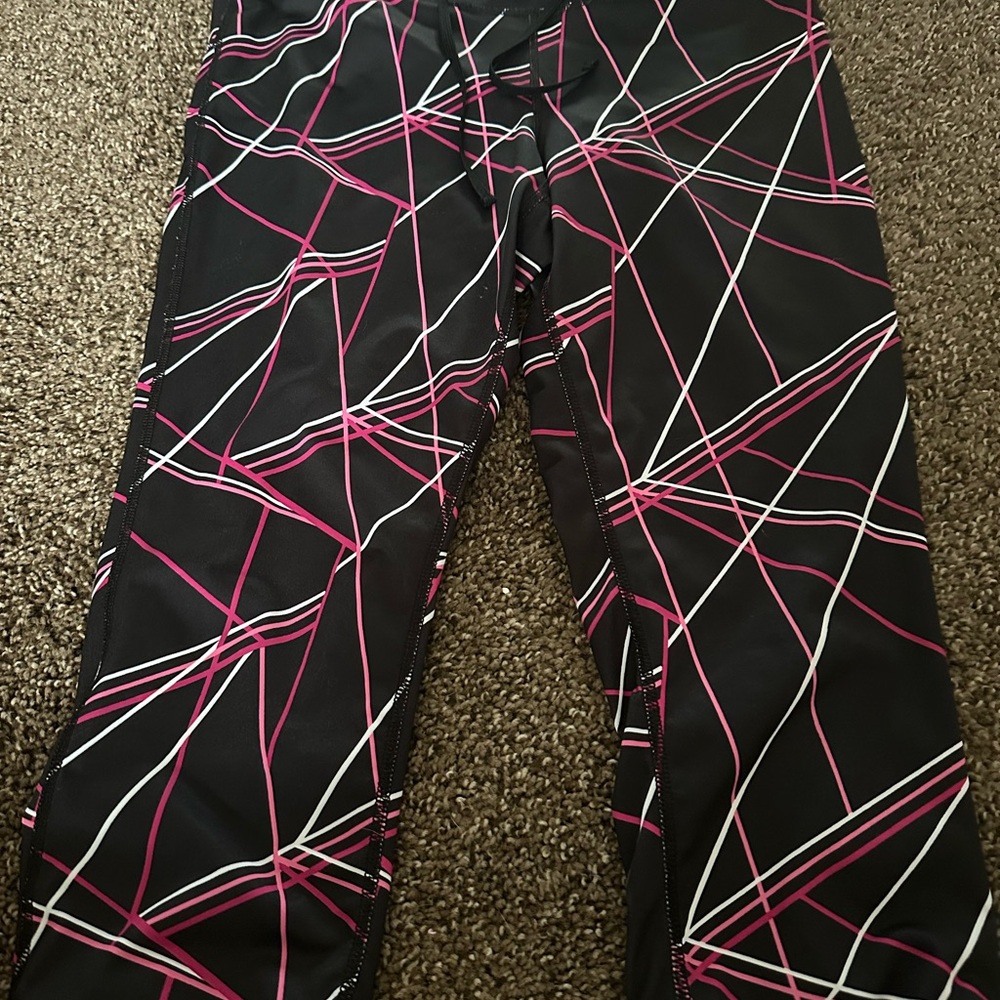 Stylish Geometric Patterned Leggings